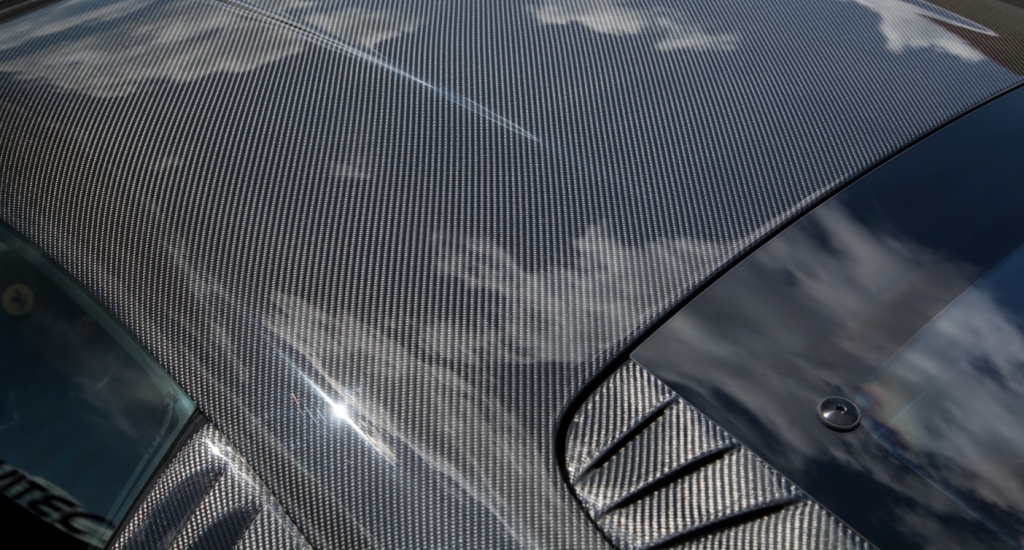 Крыша, выполненная из карбона