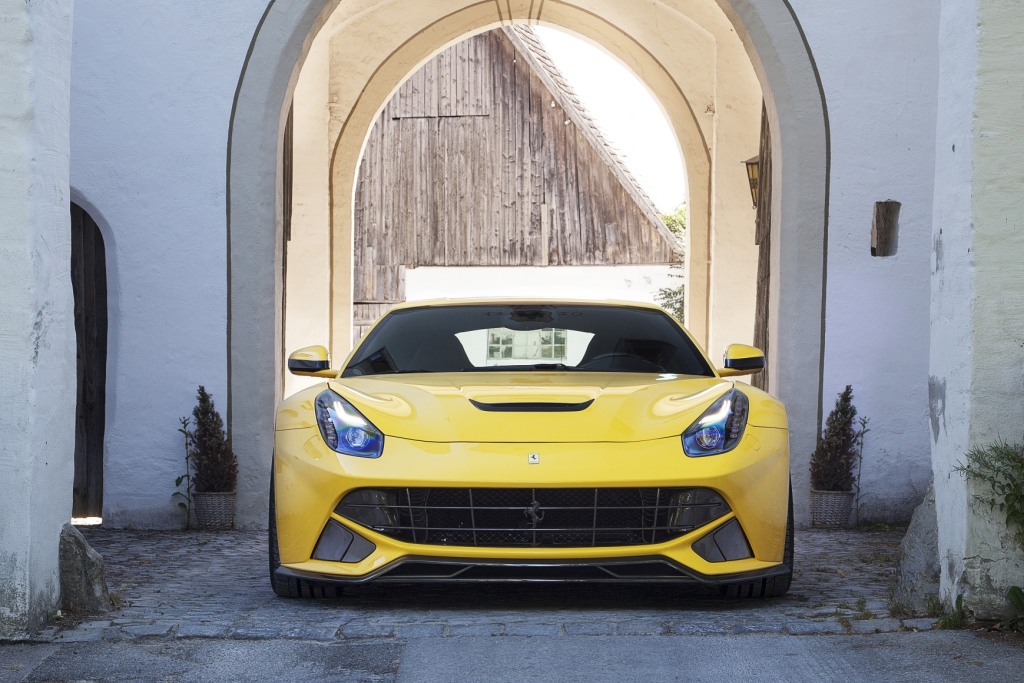 Ferrari F12 Novitec Rosso